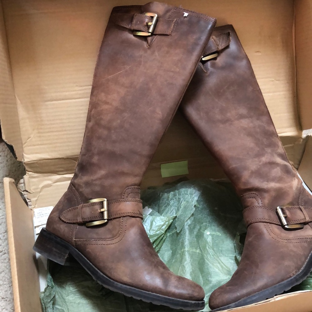 Eddie Bauer leather boots